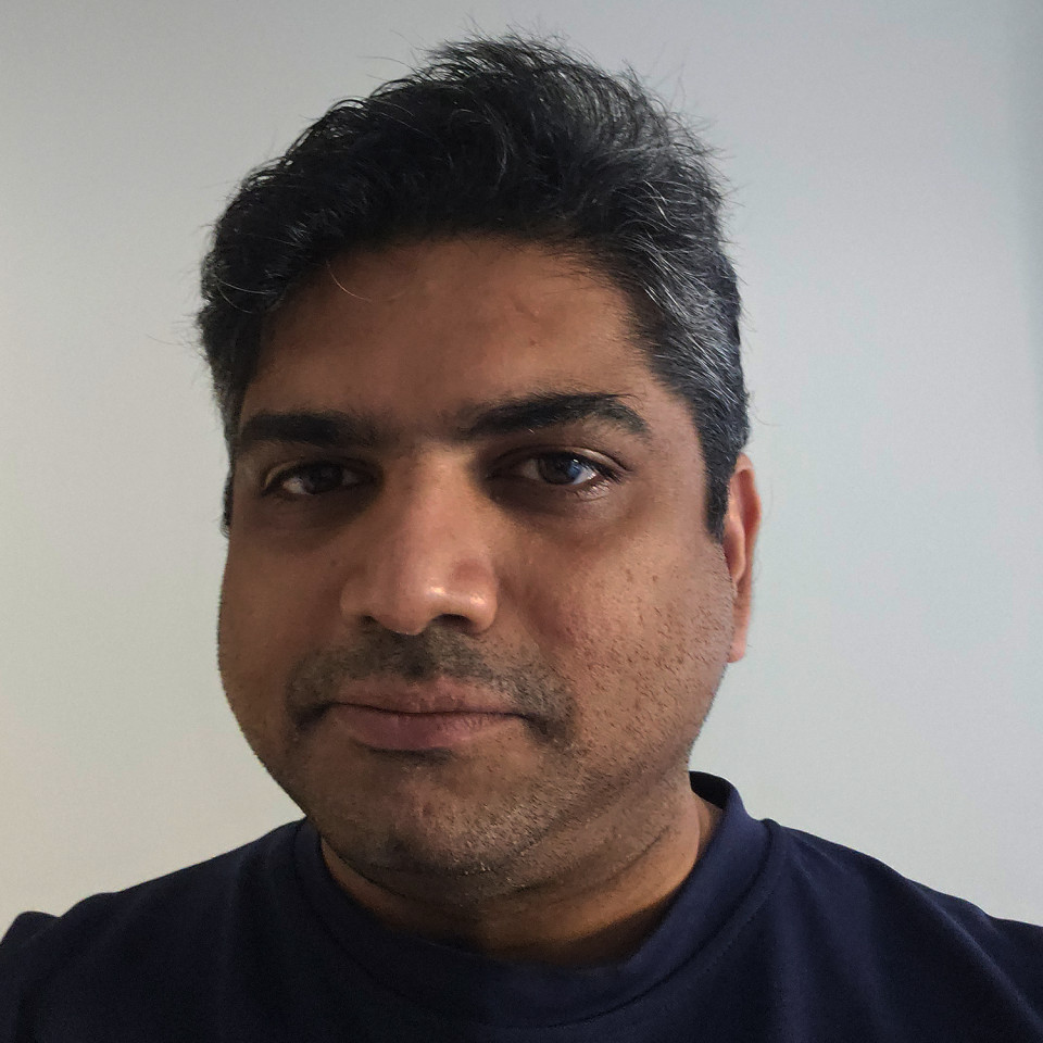 Headshot of Roopesh Sitharan